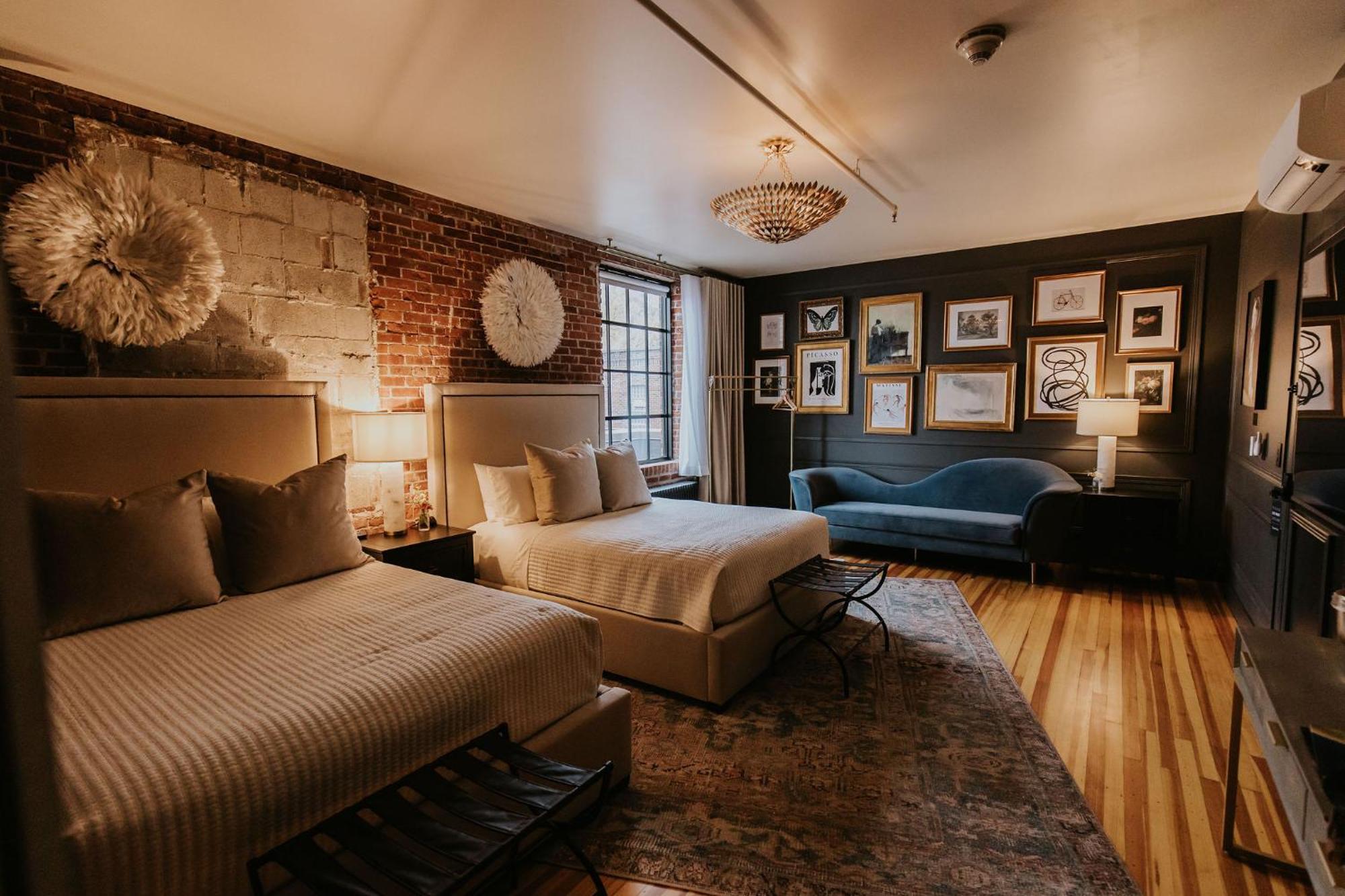 Hatchery Hotel & Event Center La Crosse Extérieur photo