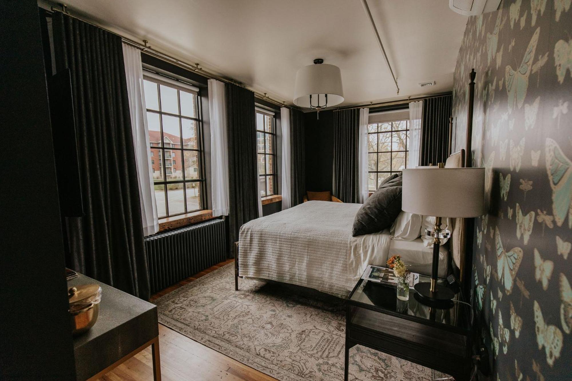 Hatchery Hotel & Event Center La Crosse Extérieur photo
